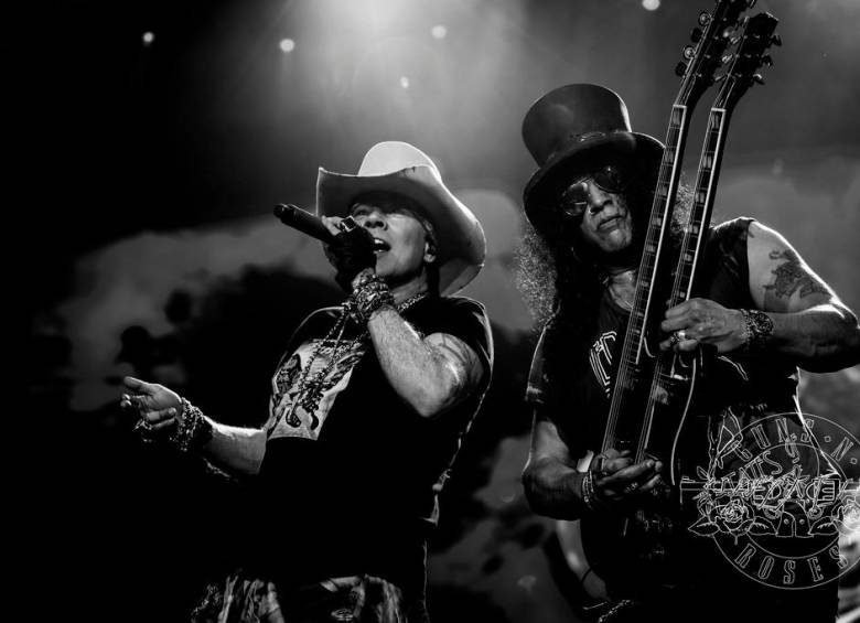 Foto de Axl y Slash en un concierto
